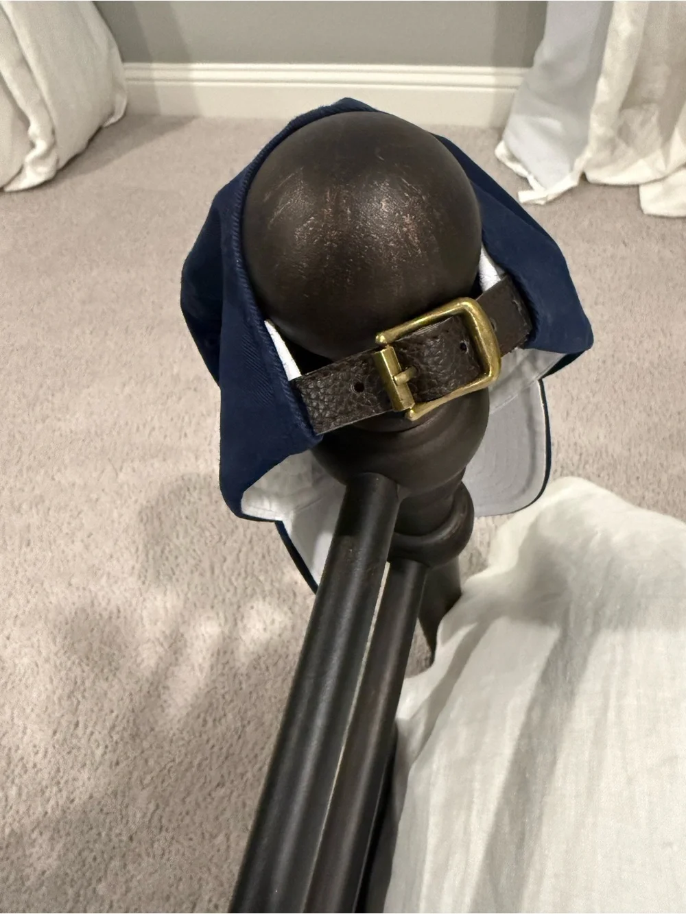 🤩 NWOT- Unisex Baseball Cap- Navy w/ White 'L' Accent + Leather Adjustable Strap